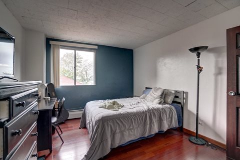 Surf and Surfside apartments and townhomes in Downtown Madison, WI. Fully Furnished, studio, one bedroom, 2 bedroom. Lake views. Managed by Wisconsin Management Company